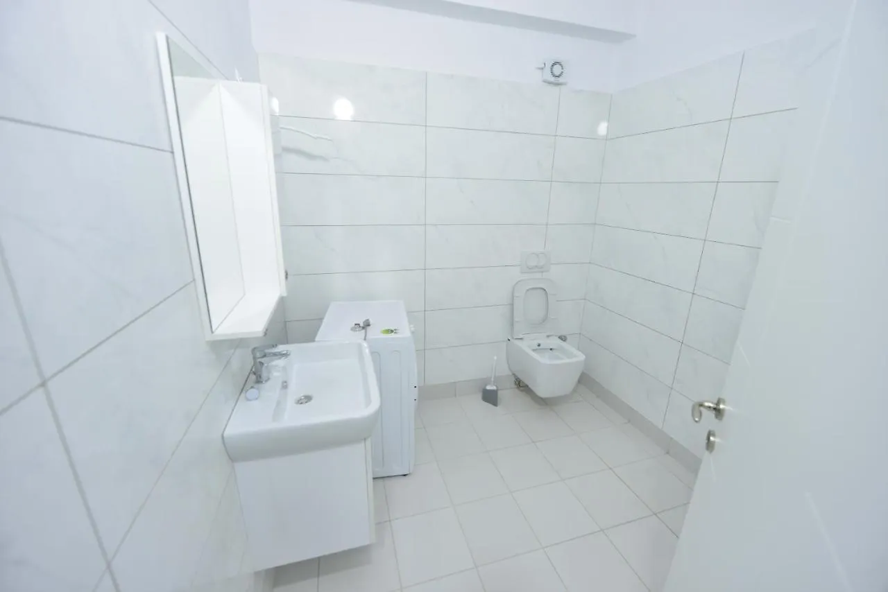 Elvin Deluxe Apartment Velipoje