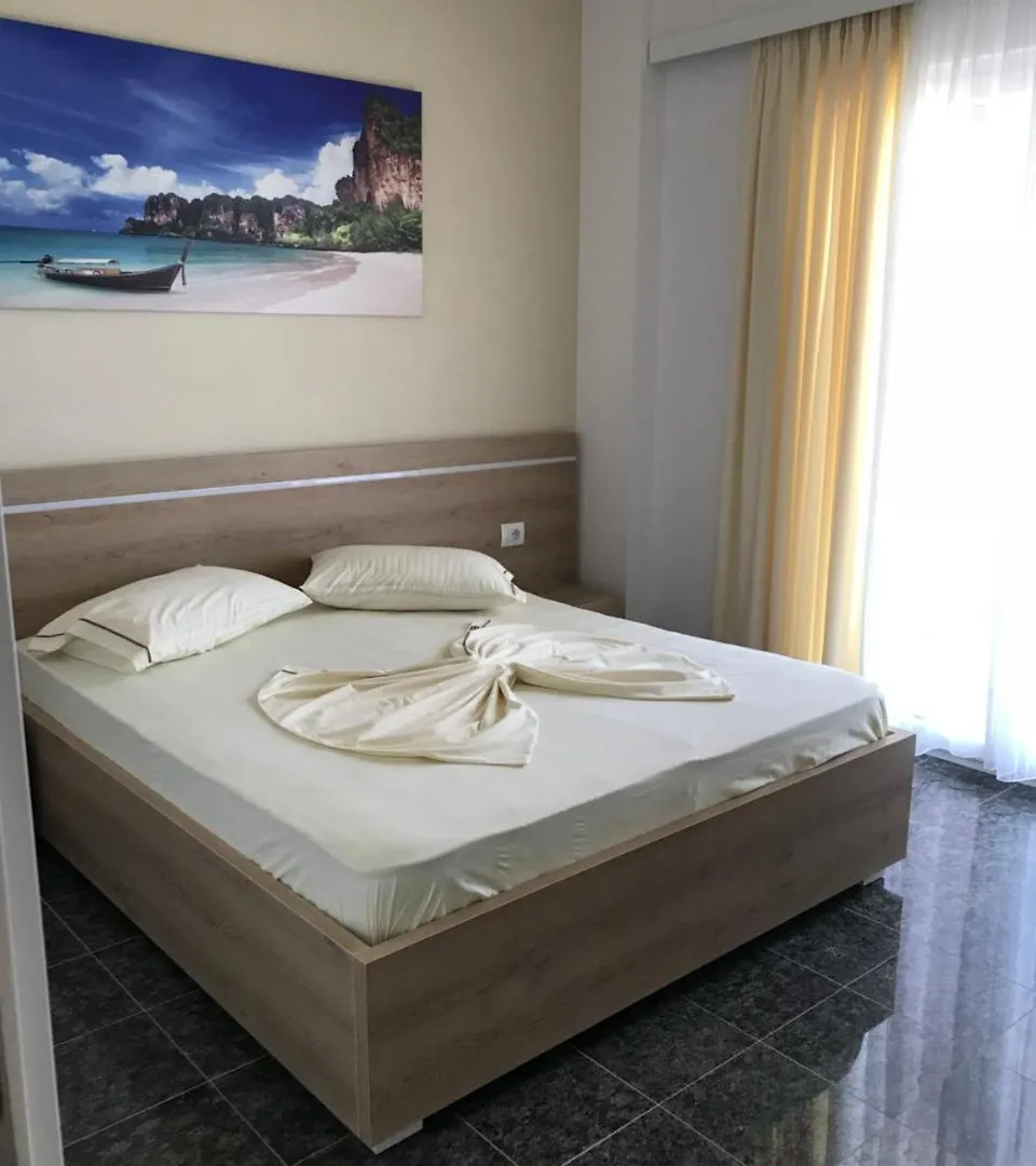 Elvin Deluxe Apartment Velipoje