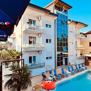 Hotel Brian, Velipojë